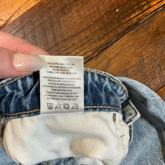 HIDDEN Jeans High Rise Distressed Straight Women’s Size 29 Light Wash Button Fly - Picture 12 of 12